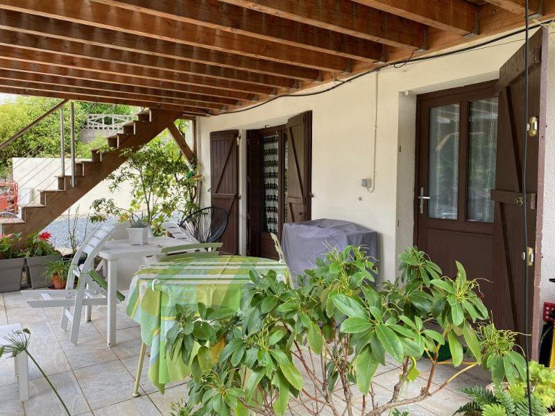 Charmant F1 Avec Terrasse Et Vue Sur Jardin Arbore - Fraicheur Naturelle Du Rez De Jardin - Parking بيلريف-سور-اليي المظهر الخارجي الصورة